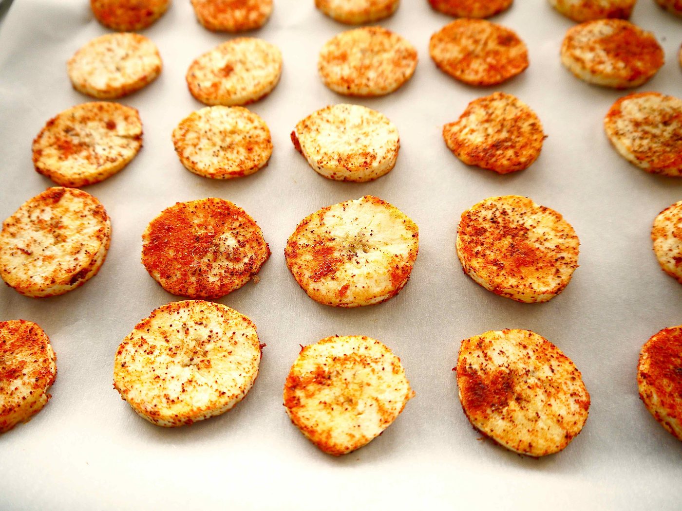 Baked Paprika Garlic Plantain Chips (Paleo, GF)