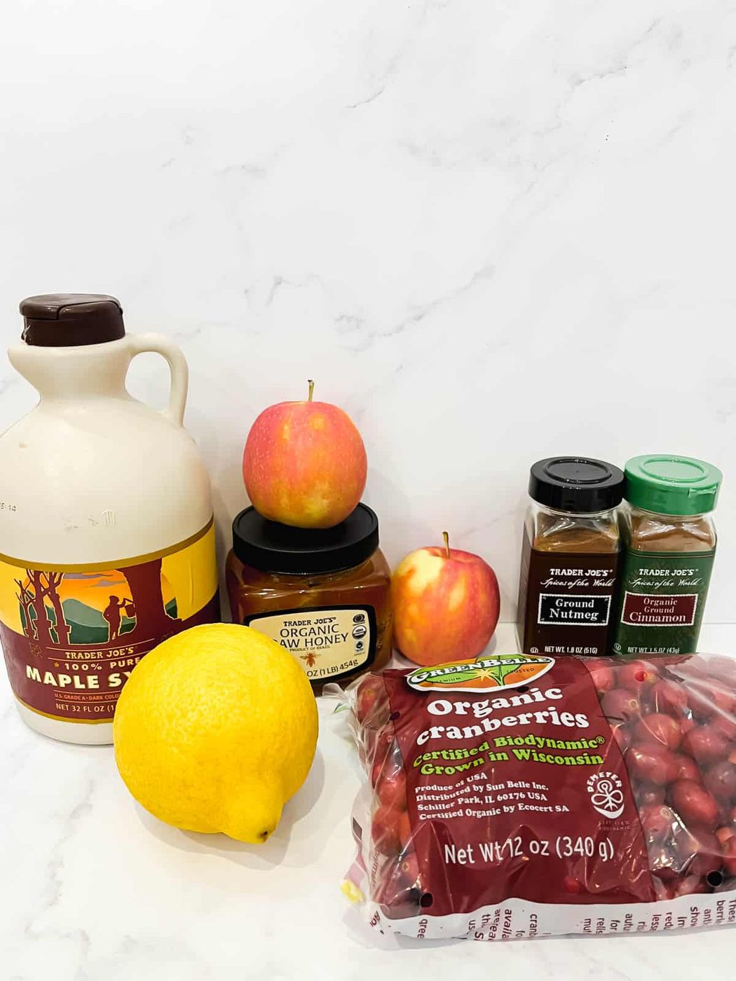 Cranberry apple sauce ingredients.