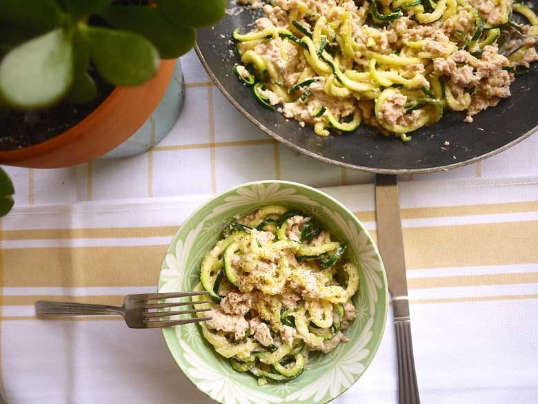 Creamy Garlic and Tuna Zucchini Noodles (paleo, GF)