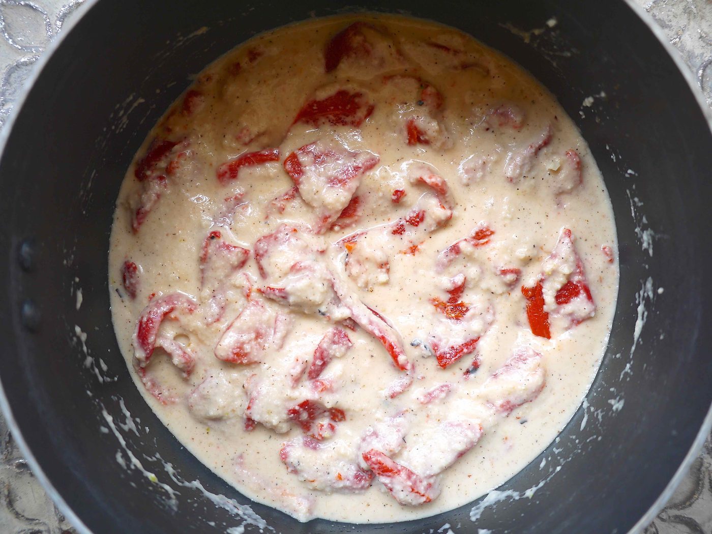 Creamy-Roasted-Red-Pepper-Sauce-paleo-2