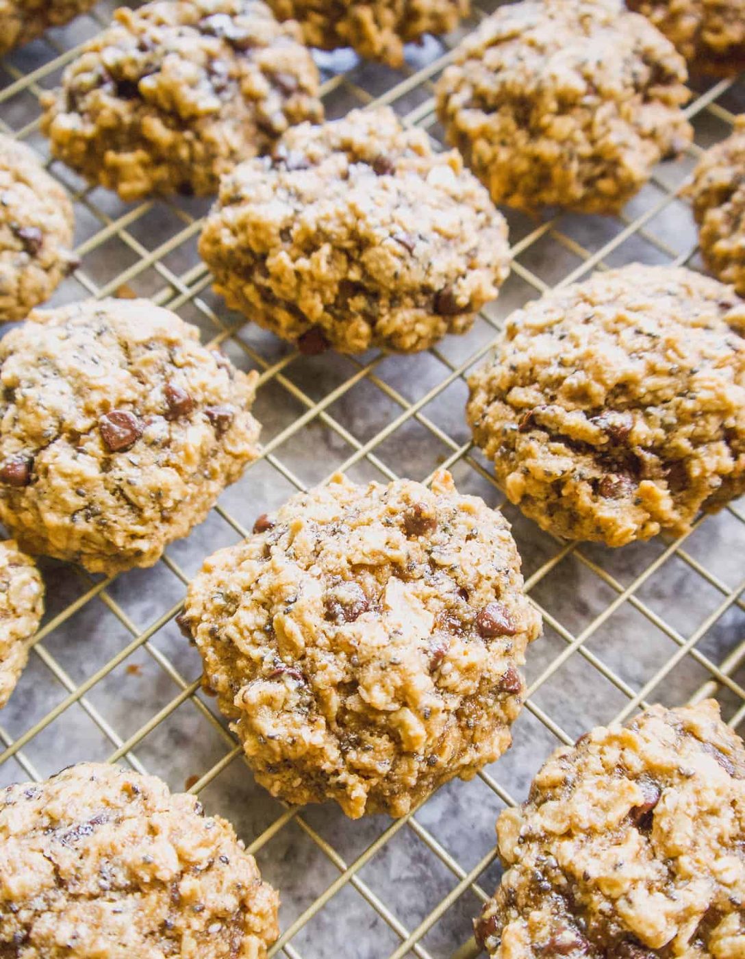 Gluten-Free Chia Oatmeal Cookies