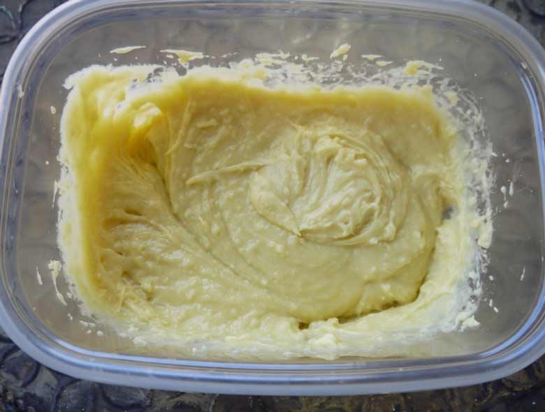 Dough mixed with eggs in it.