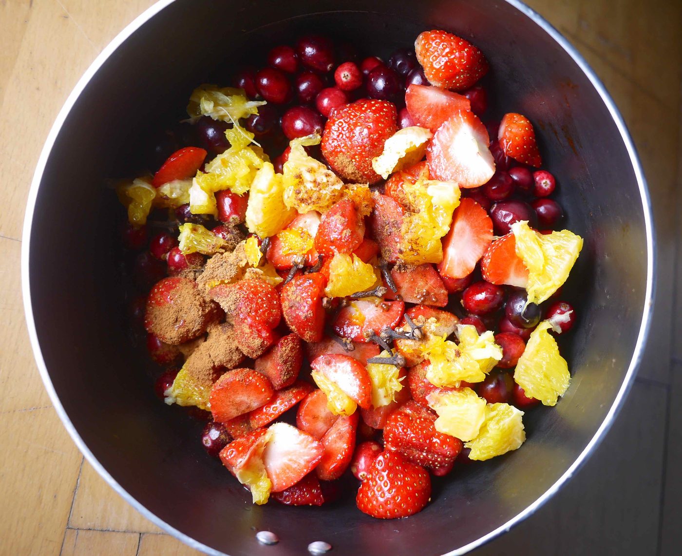 Mulled Cranberry Sauce (paleo, GF)