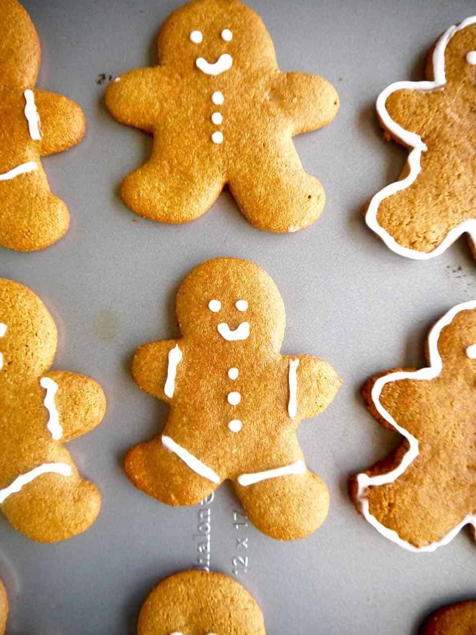 Freshly baked gingerbread men cookies.