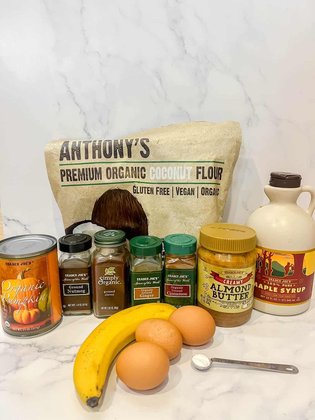 Paleo pumpkin pancakes ingredients.