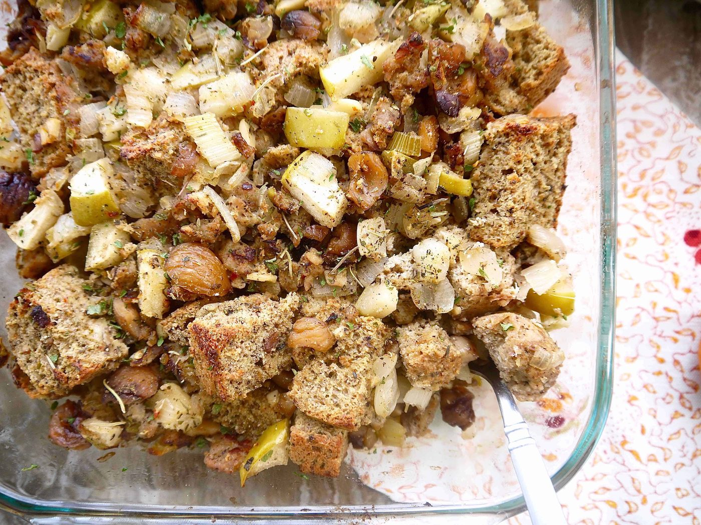 Paleo Stuffing with Sausage, Apple and Chestnut, Gluten-Free