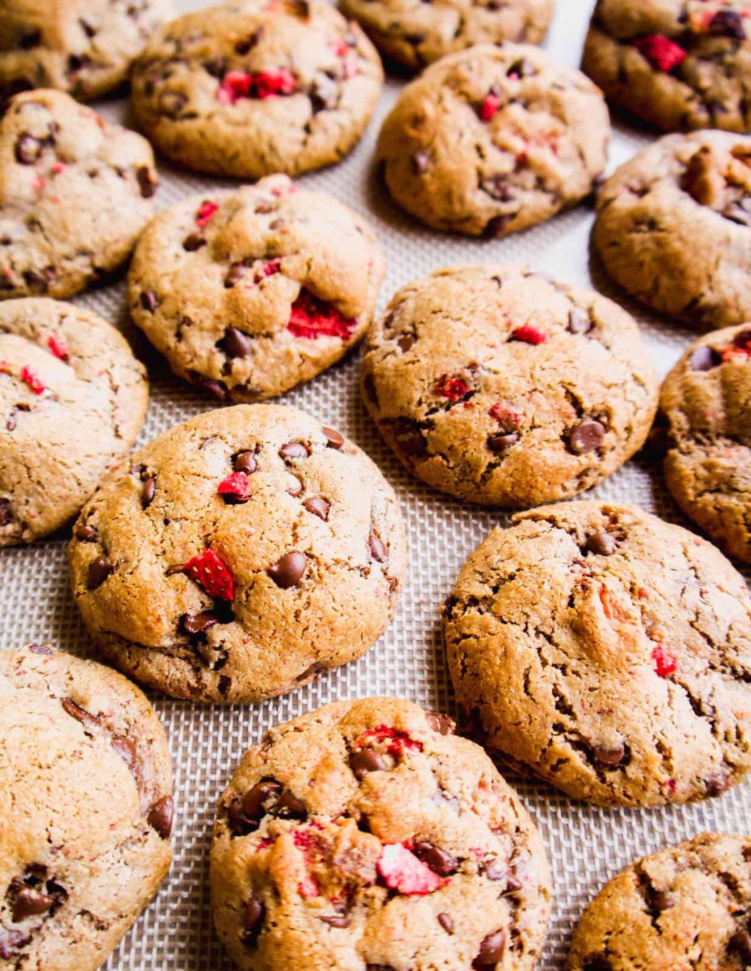 Baked cookies.