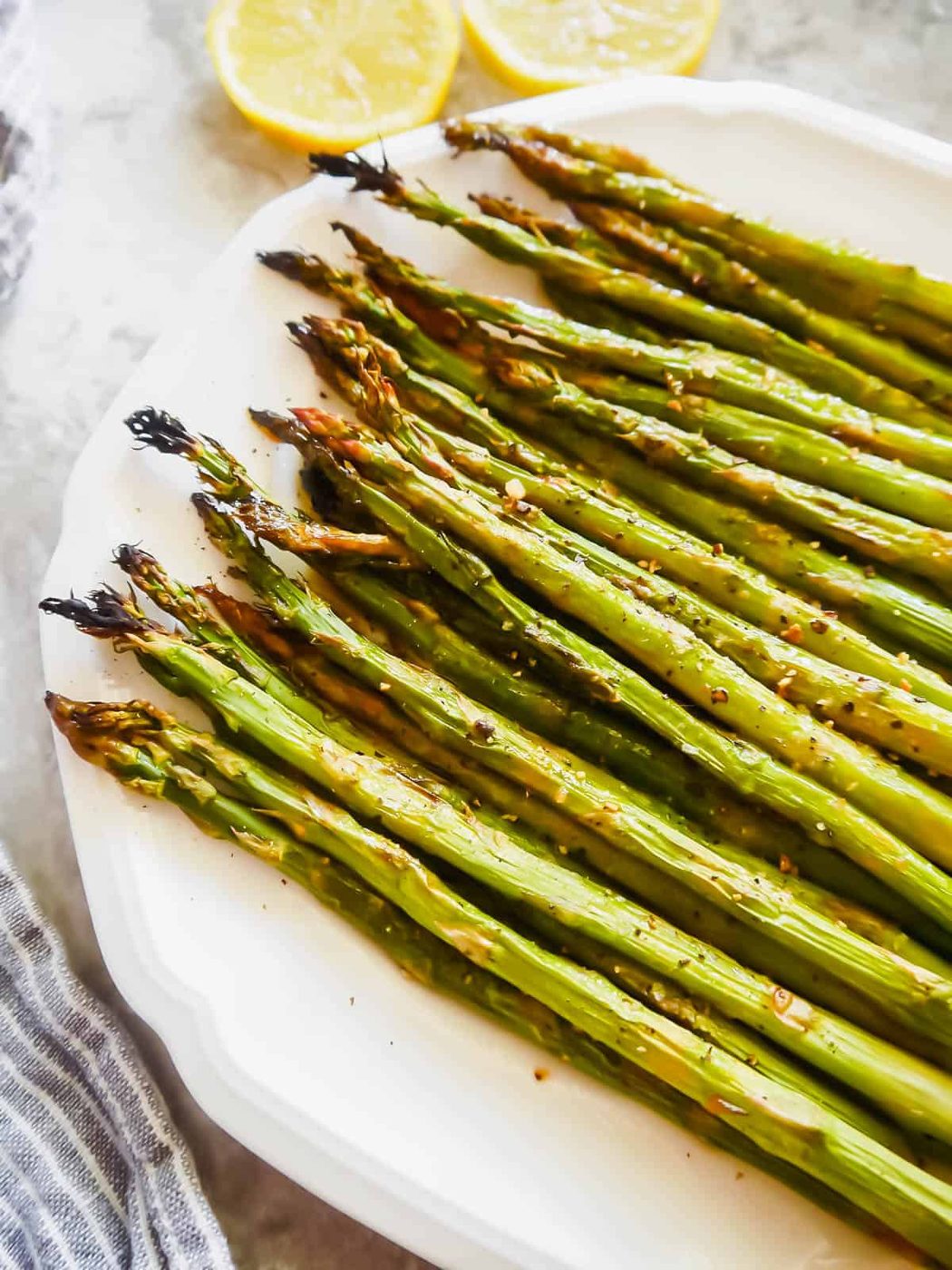 Simple Broiled Asparagus with Lemon