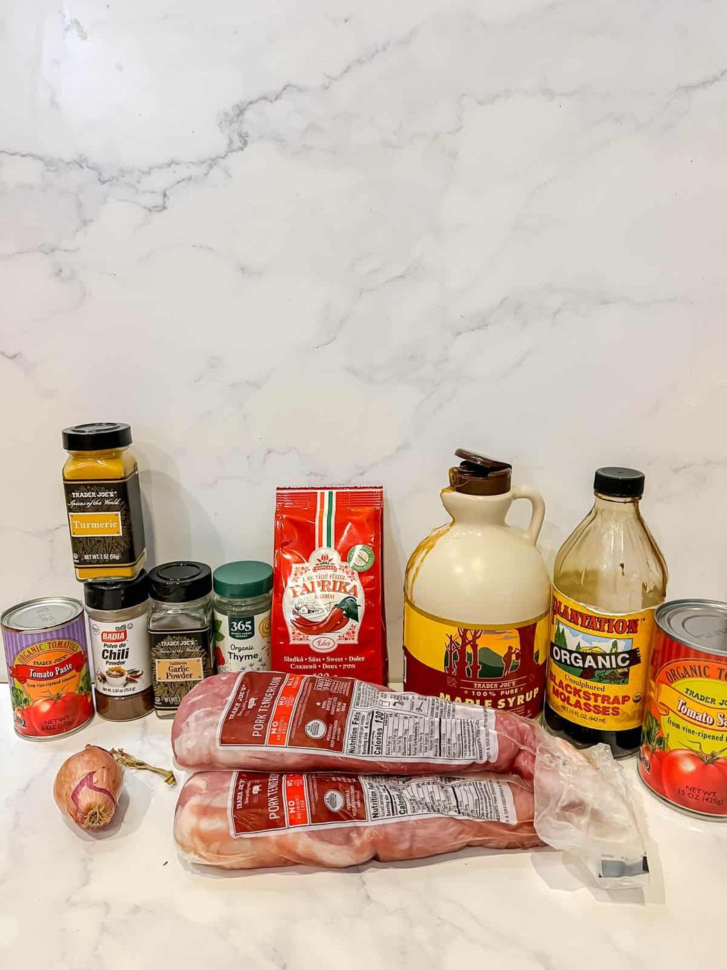 Ingredients needed to make maple pulled pork.