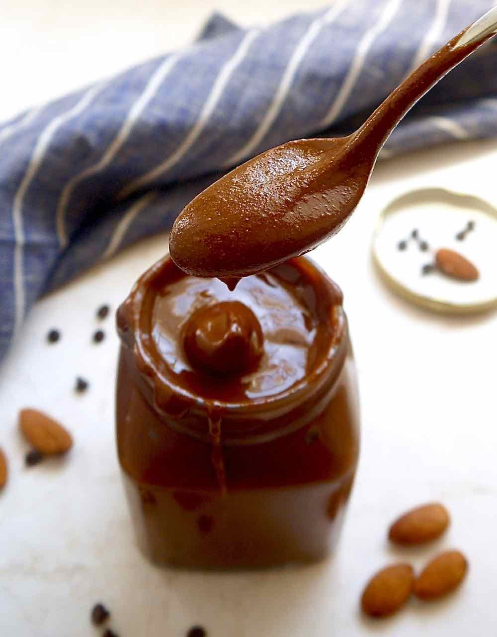 Smooth Paleo Chocolate Almond Butter {GF}