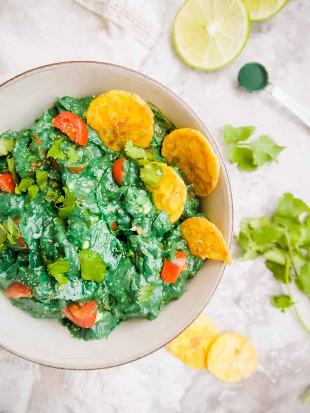 Spirulina Guacamole