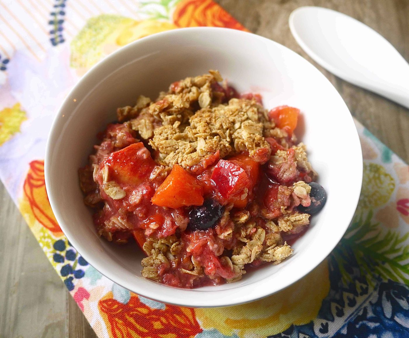 Our favorite Gluten-free Summer Crisp