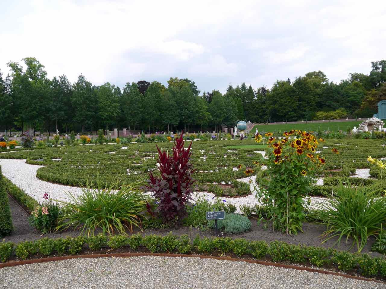 The Netherlands- Arnhem, Amersfoort, Gouda, Delft, Veere