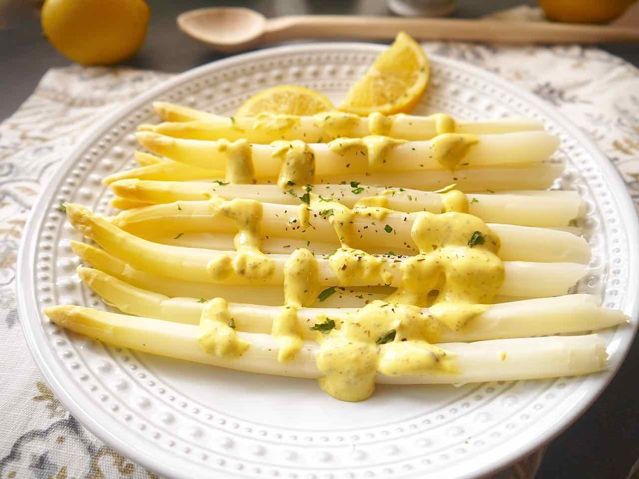 White Asparagus with a Provençal Lemon Mustard Mayo (Paleo, GF) | 