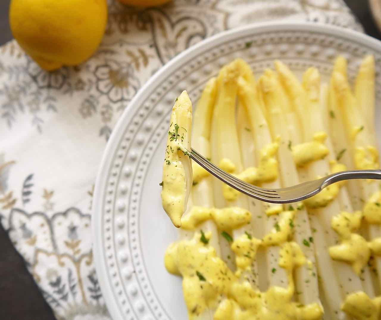 White Asparagus with a Provençal Lemon Mustard Mayo (Paleo, GF) | 