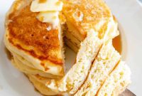 Cloud-Like Greek Yogurt Pancakes