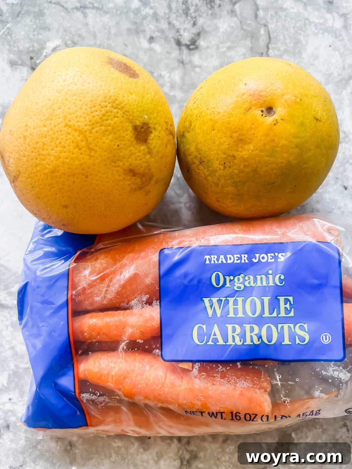 Tangy Citrus Carrot Crunch 4 Fresh carrots and grapefruits, the two essential ingredients for a simple and healthy salad.