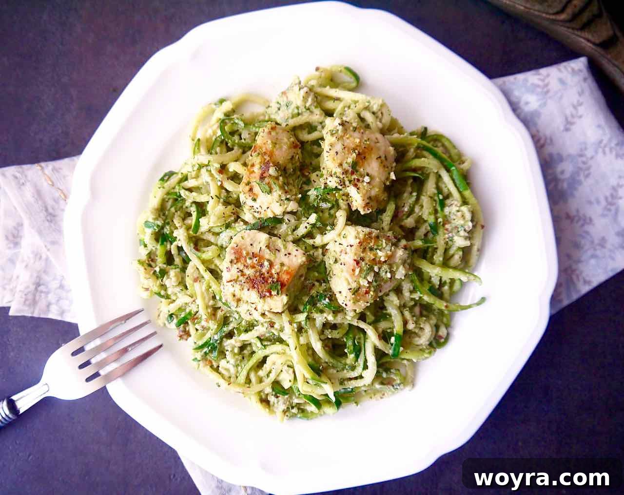 Delicious and healthy Paleo Green Pepper and Almond Pesto Zoodles & Chicken