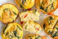High-Protein Cottage Cheese Egg Bites with Spinach & Pepper